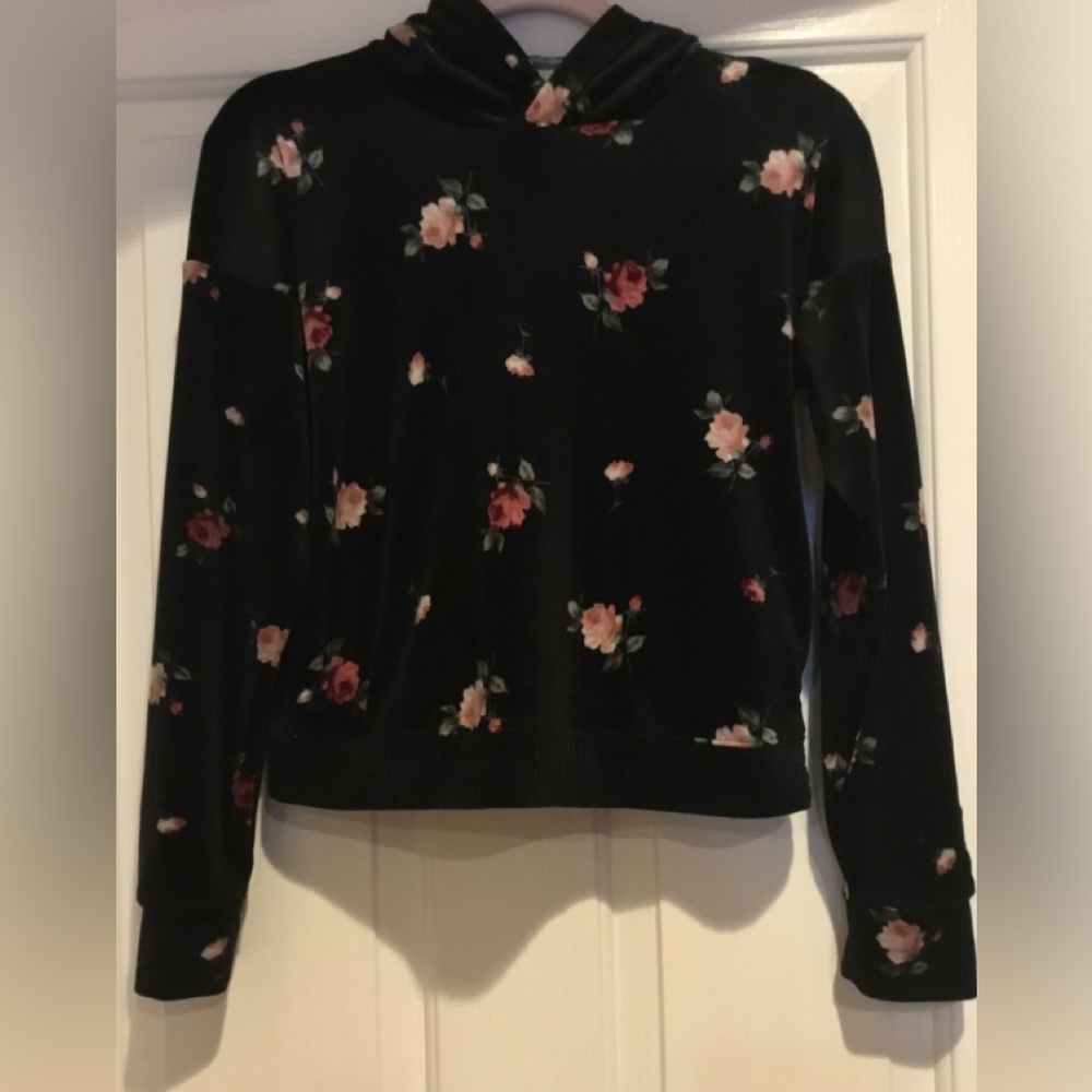 Abercrombie kids sweatshirt size 11/12